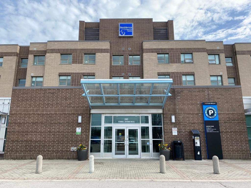 Residence & Conference Centre - Hamilton, Hamilton