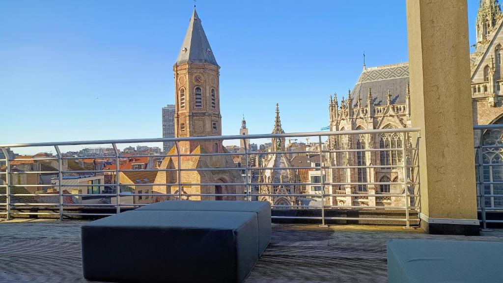 HUSWELL - Sunny terrace with harbour view - 5-min walk to station, Ostende