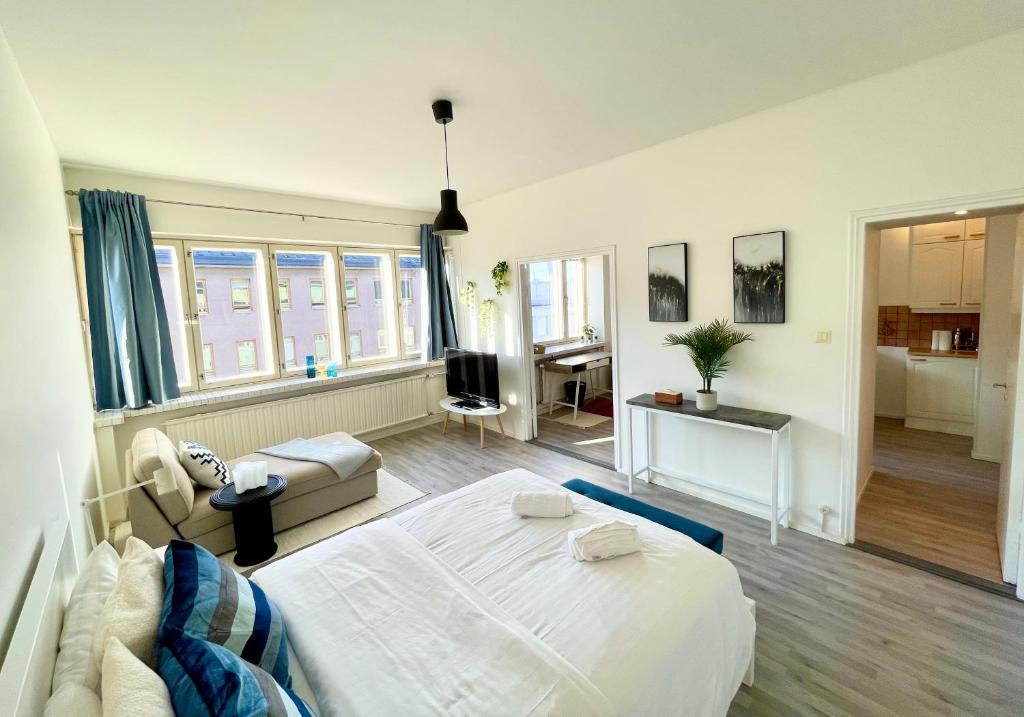 Penthouse Töölö - High Ceilings, Wi-Fi, 24h shop, Olympic Stadium, Helsinky