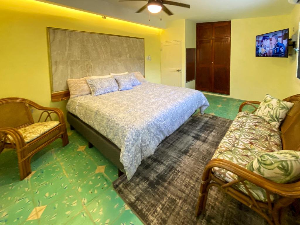 casa don chiquilin El Cedral Cozumel - 2