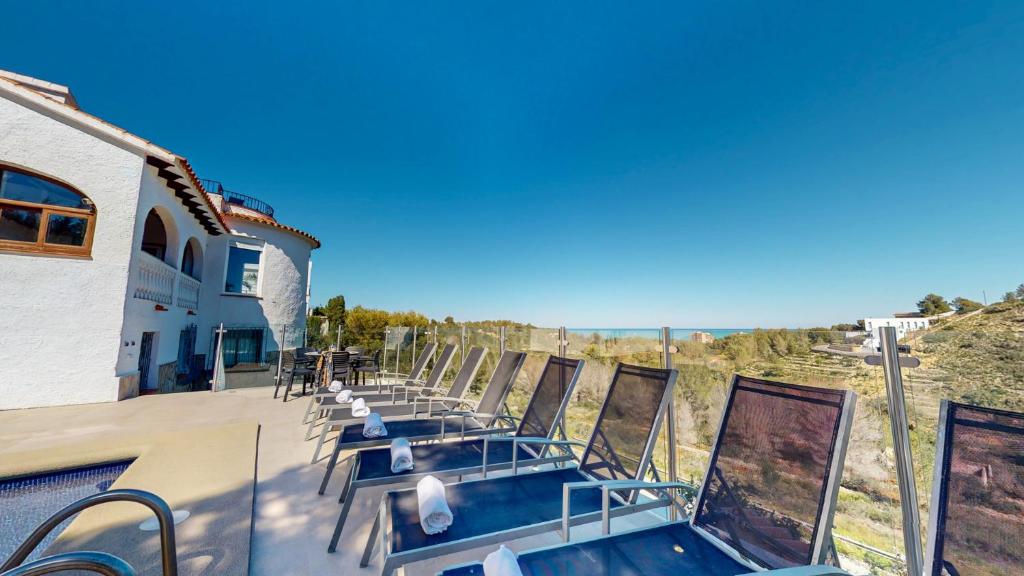 Villa León en Denia, vacaciones con barbacoa en terraza, piscina privada y vistas al Mediterráneo by Family Homes - 4