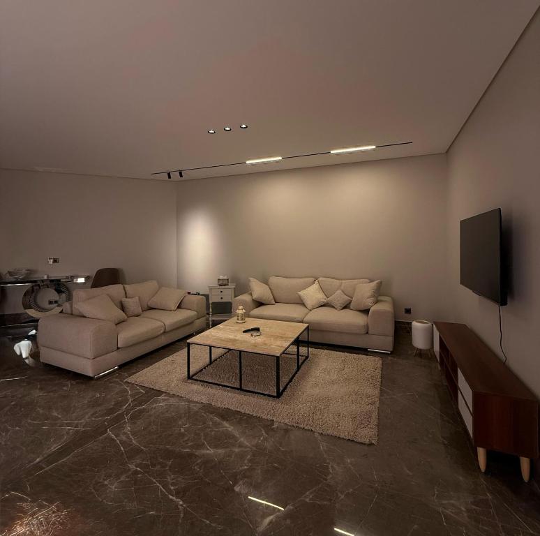 Modern 2BR Apartment in New Cairo at Silver palm, Káhira