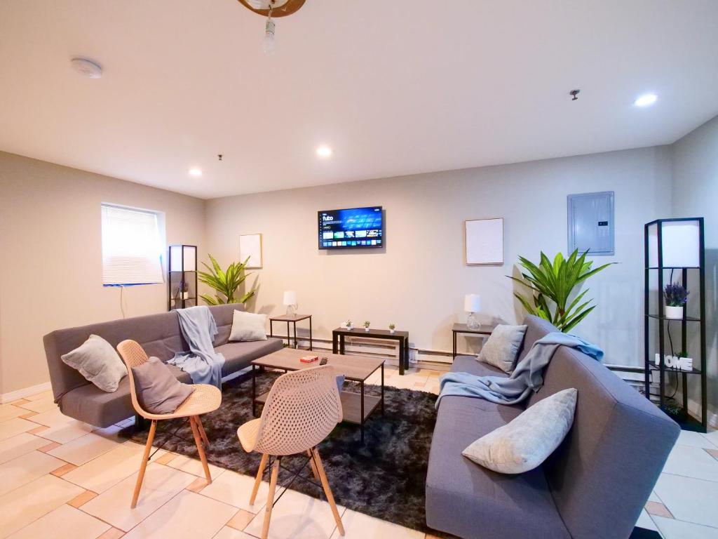 Spacious 2BR Apartment in Jersey City - Easy NYC Access, Jersey City