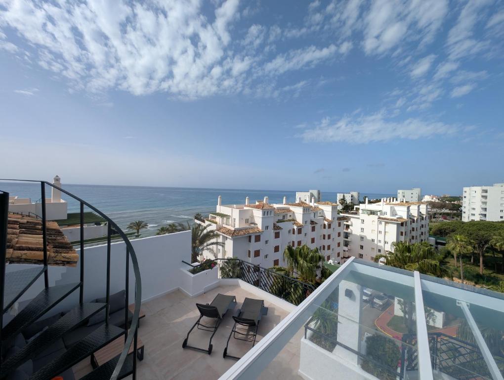 Beautiful first line Penthouse with Sea View Mi Capricho - 2