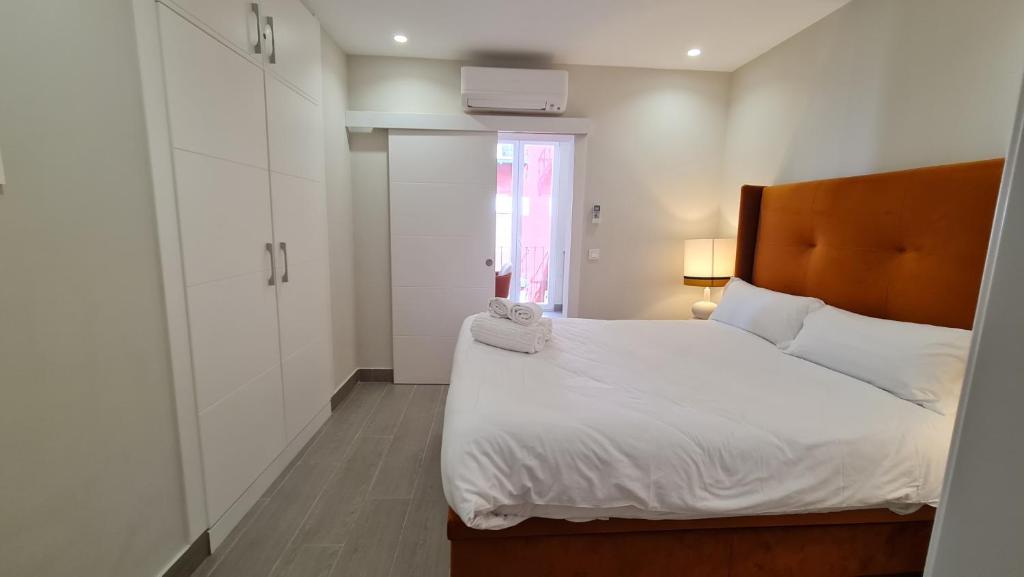 Navas 201 Elegant Suite - 3