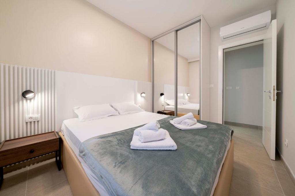 N2 Lux Two Bedroom - 4