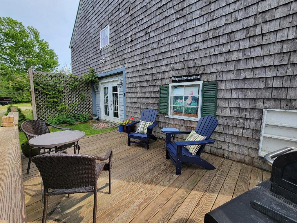 The Nest and Captains Quarters, Searsport