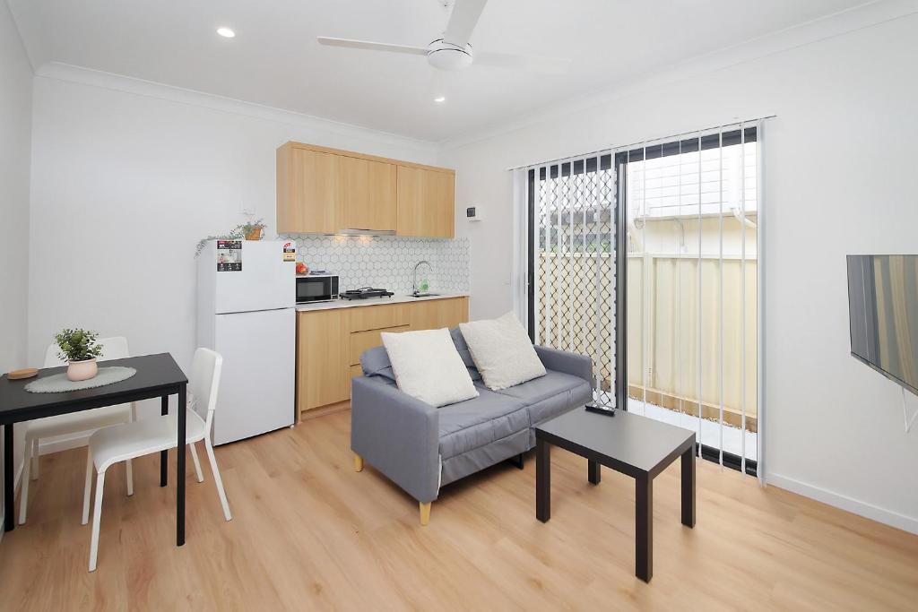 Modern Serene Studio with Free Parking & New Build, Kuraby