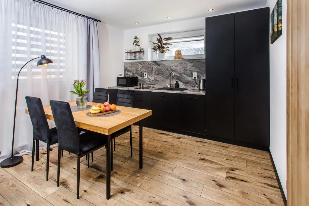 Apartamenty na Wierobieja NOWE, hotel in Hajnówka