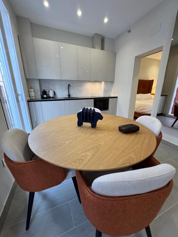 Navas 201 Elegant Suite, Granada