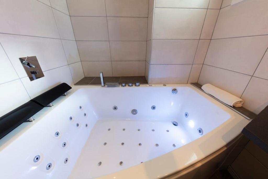 4-room city center apartment - L'Atmosphère Balnéo - 2