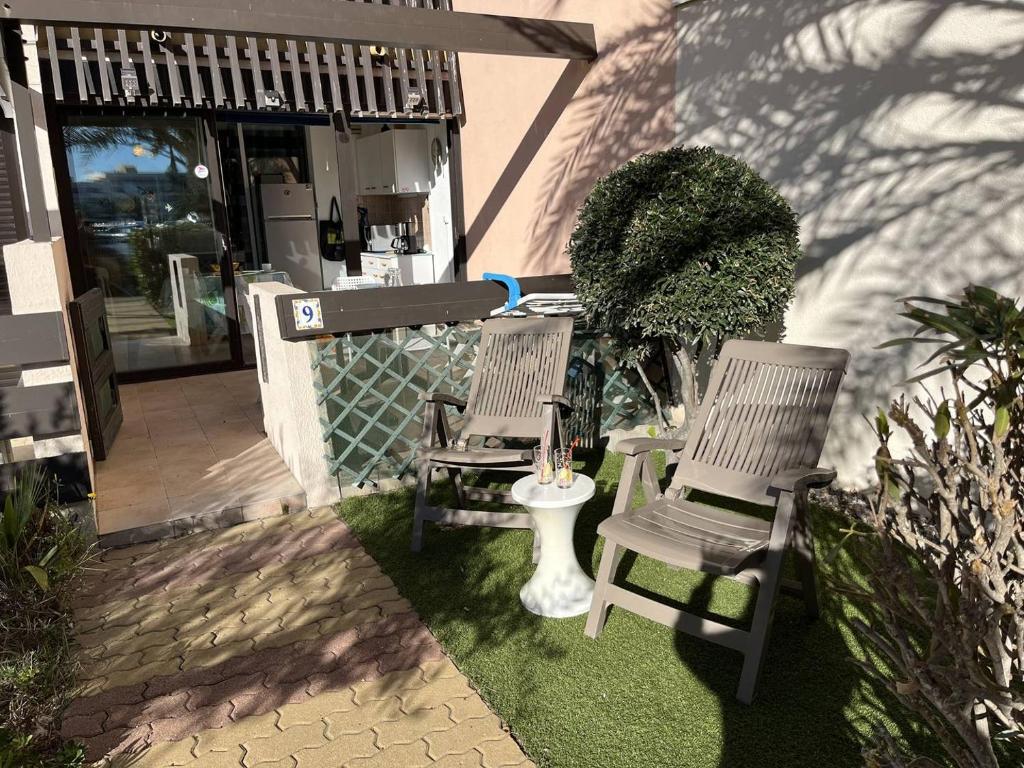 Studio cabine 2 couchages CAP D'AGDE NATURISME CN020-009 - 1