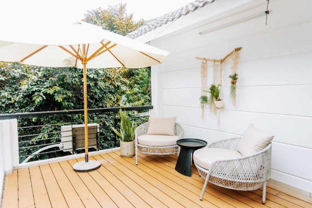 The Beachhouse Villa- Biet Thu 4 Phong Bai Sau- 4 bedrooms Villa- 5' to Bai Sau Beach