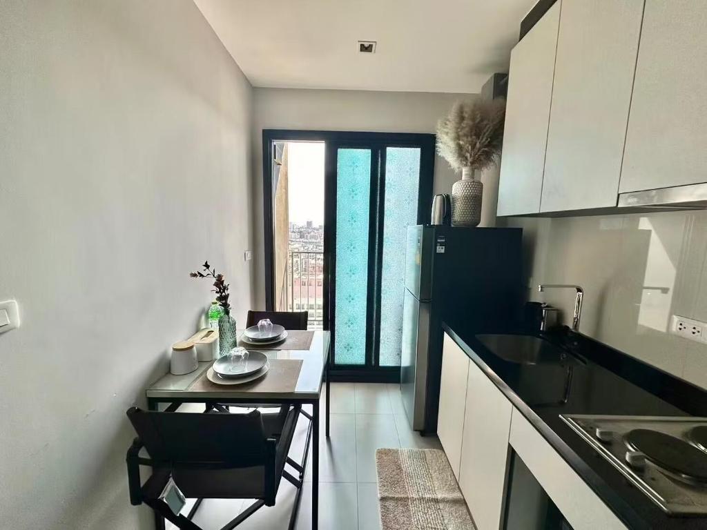 the base 市中心公寓 无边游泳池, Pattaya Central