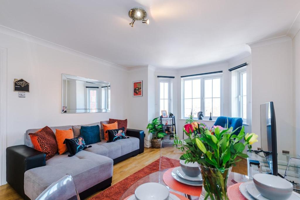 Comfy & Convenient 2BR Apartment Near Chester, Chester