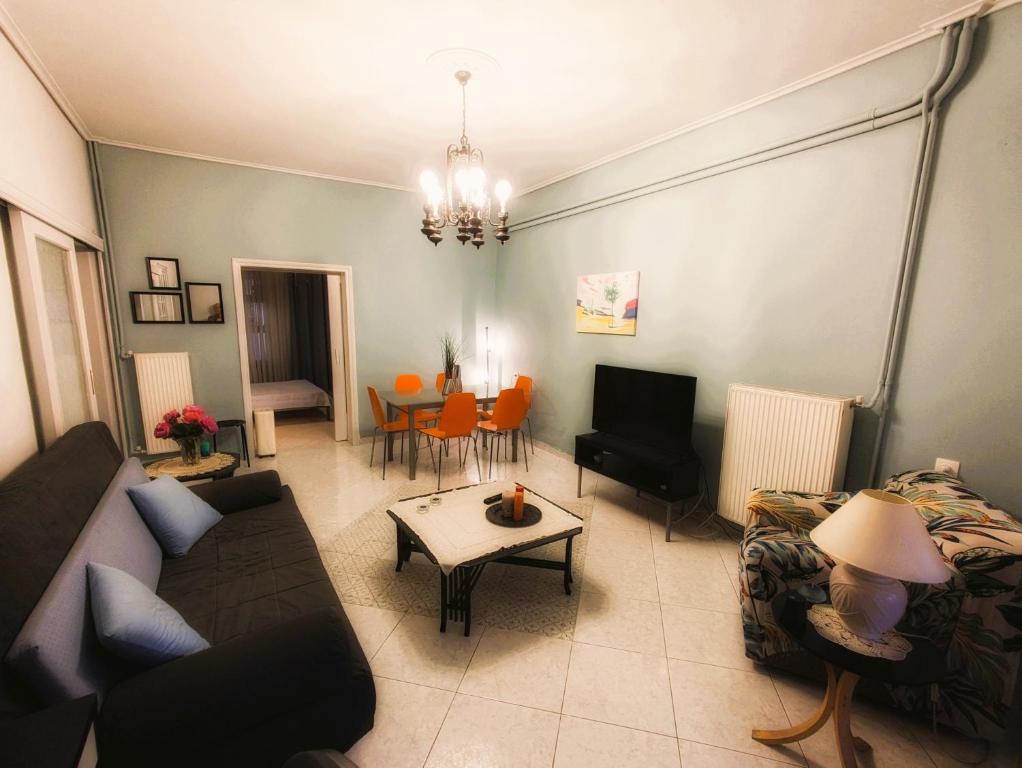 Άνετο ισόγειο διαμέρισμα με αυλή, Volos