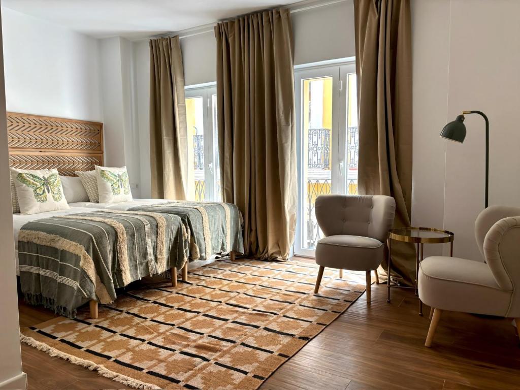 Eva Recommends Lineros, Sevilla