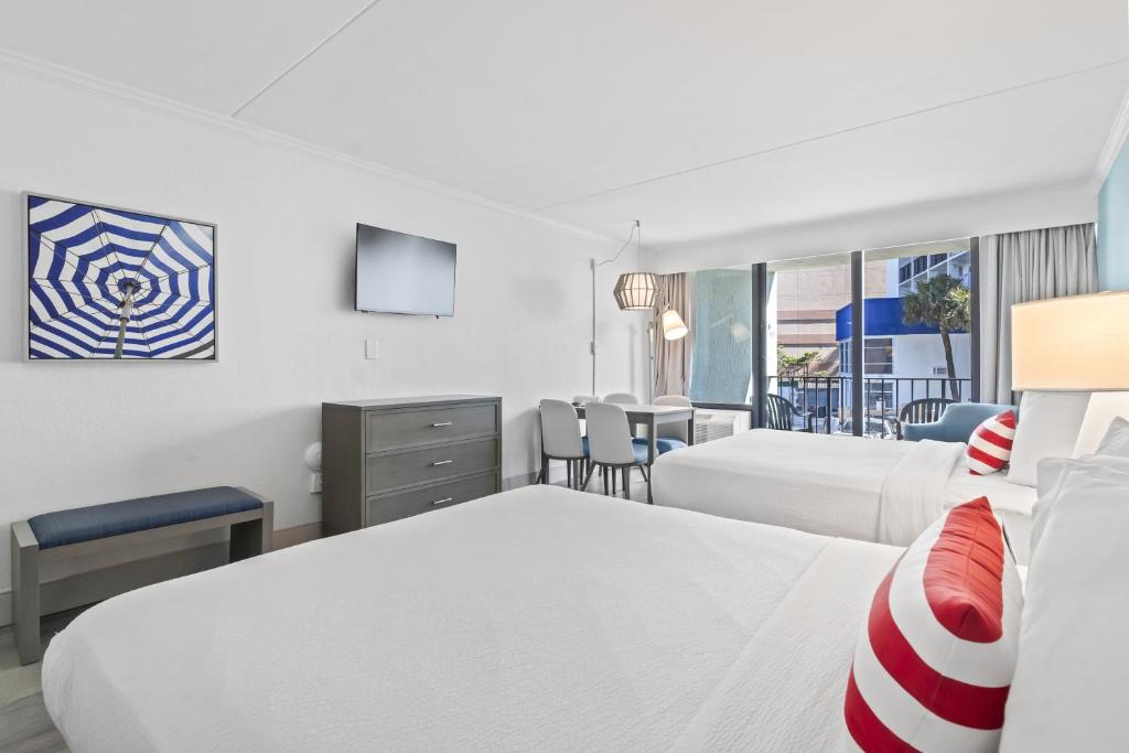 Ocean View Double Queen Suite! - Schooner at Compass Cove 243, Myrtle Beach