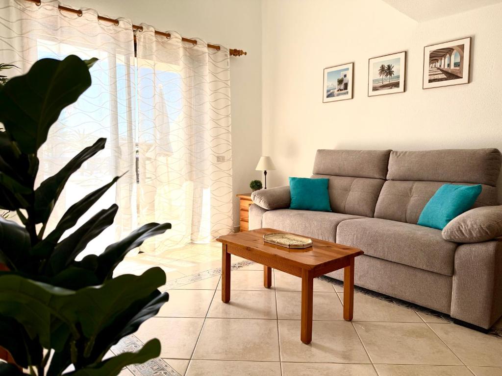 Cozy seaside apartment 323 in Parque Santiago 2 - 4