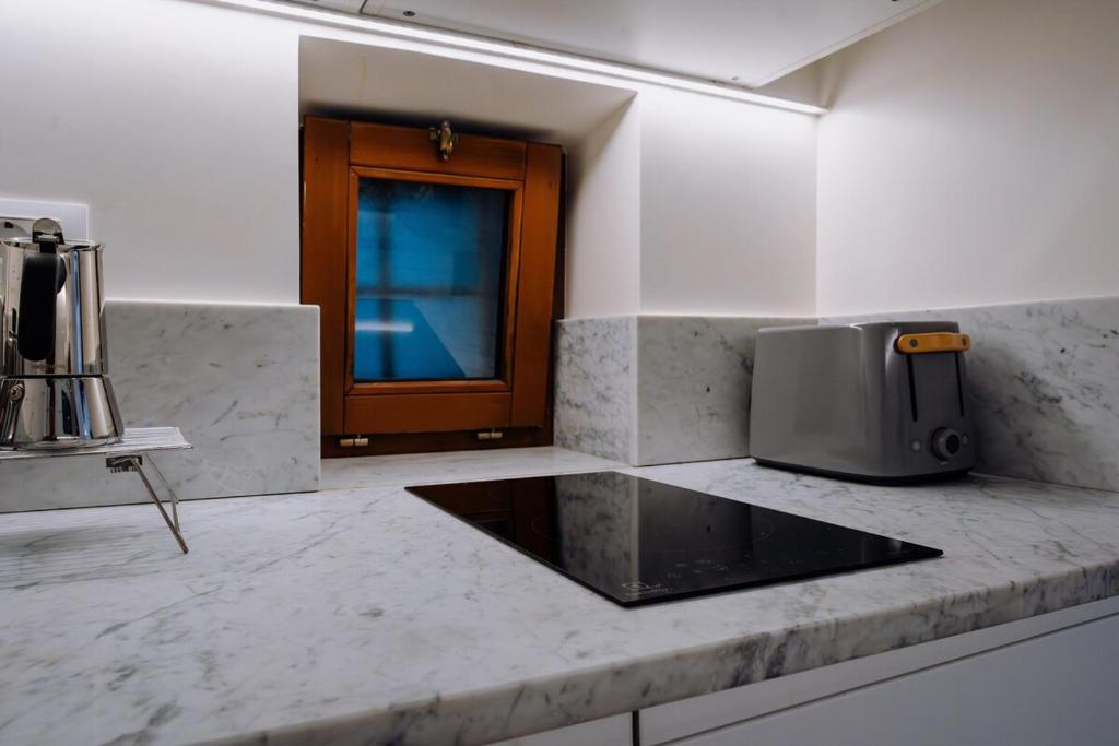 Navona Boutique Apartment with terrace - 2