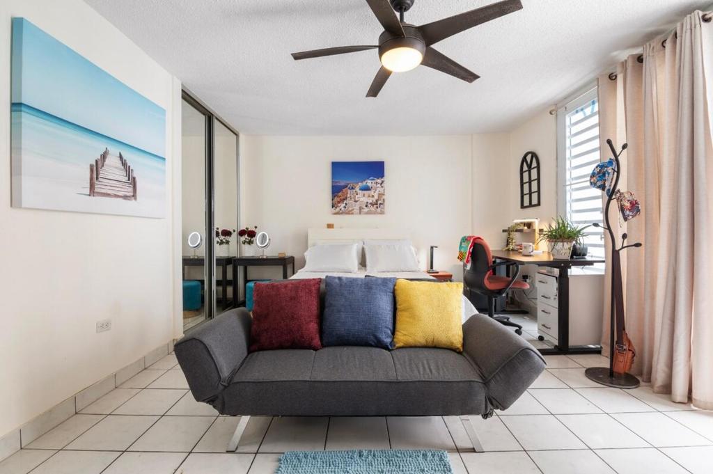 Studio 3 minutes to the airport Free Parking Pool, San Juan