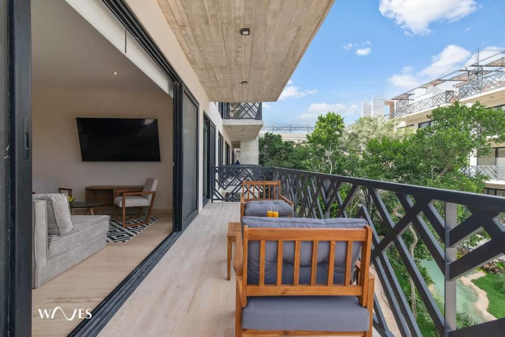 Loft Espacioso con Balcón | Cerca de Zona Hotelera - 5