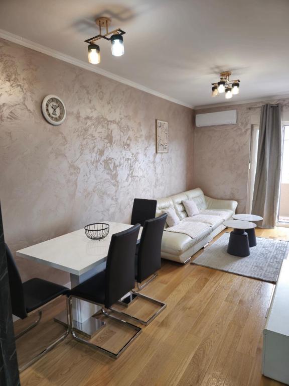 Central Point apartment - 2