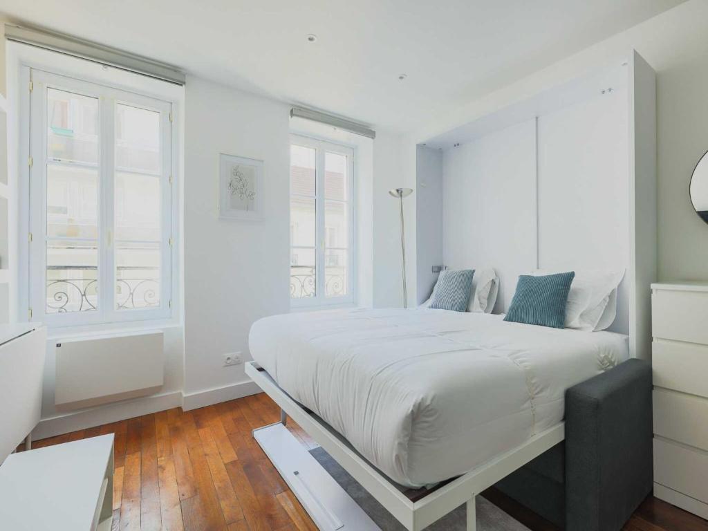 Modern apartment -1BR-3P-Ternes - 5
