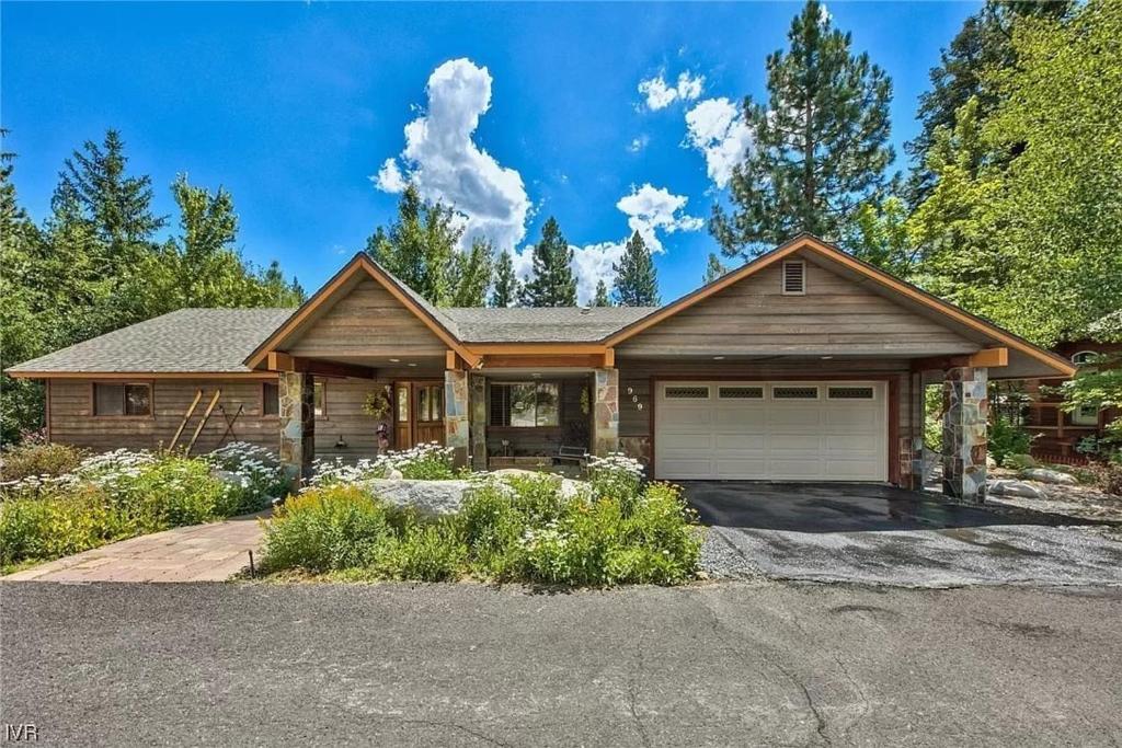 IVH0869 - Cinnabar Creek home, Incline Village