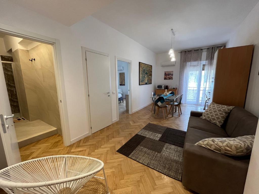 GABRY HOUSE - 4