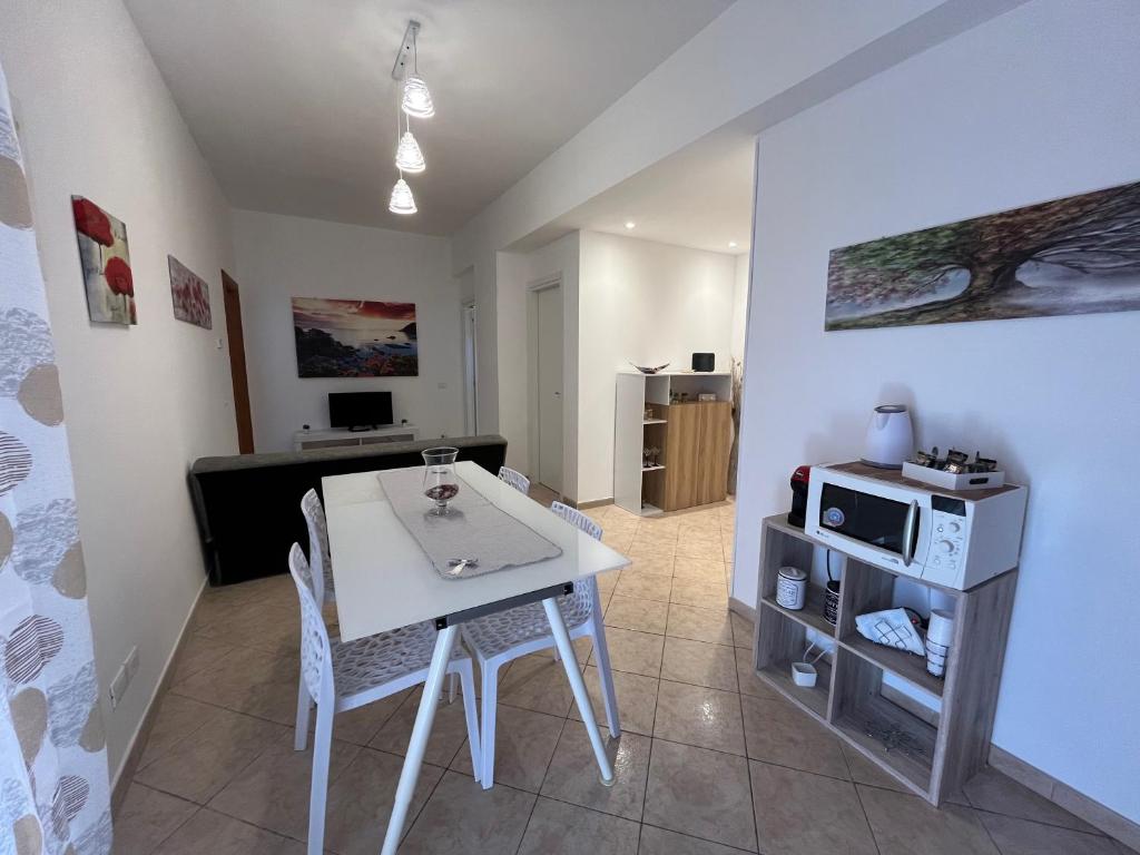 GABRY HOUSE - 2