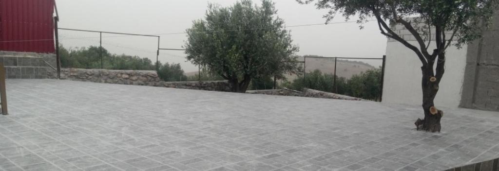 مزرعة الخربه, Khirbat Abū al Khass