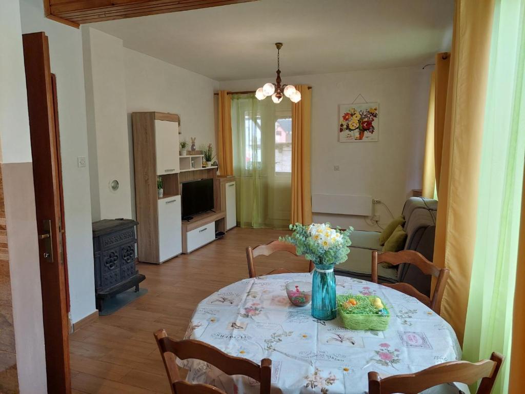 Apartman Rozmari, Lokve