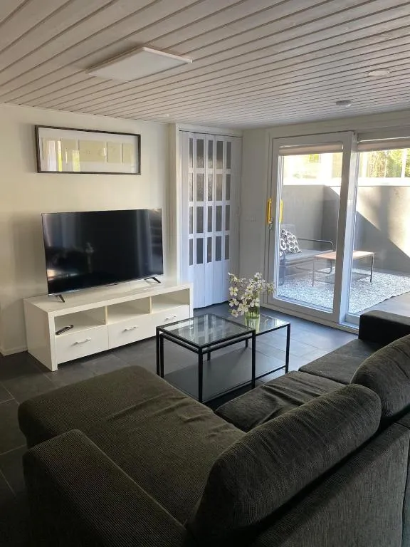 Spacious luxury home, hotel in Hämeenlinna