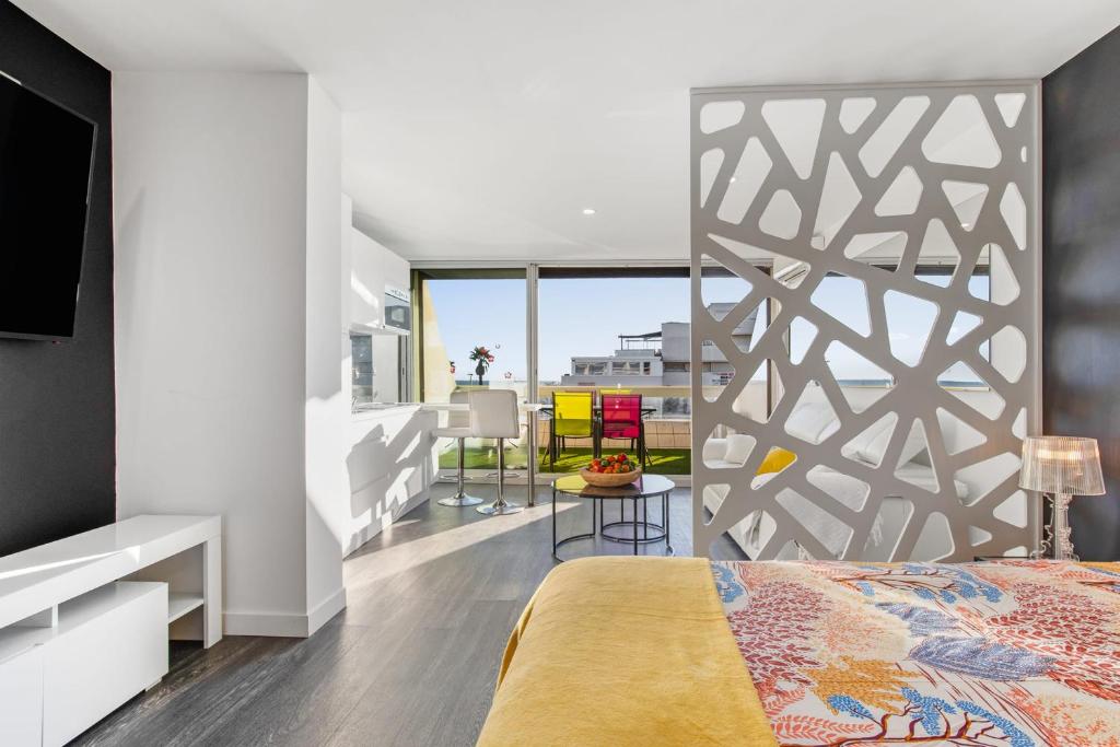 Blue Horizon Heliopolis Apartment mit Meerblick im FKK-Dorf - 5