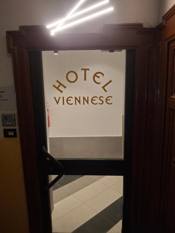 Hotel Viennese - 5