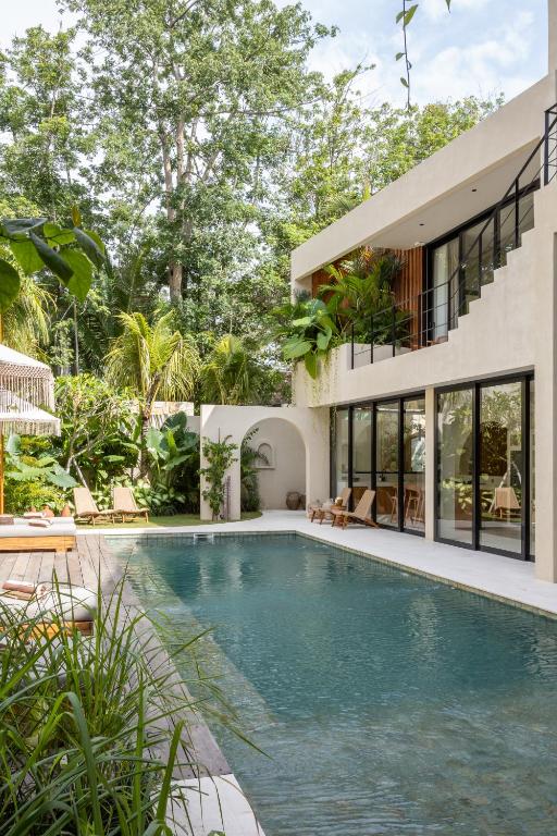 Bebas Villas, Uluwatu