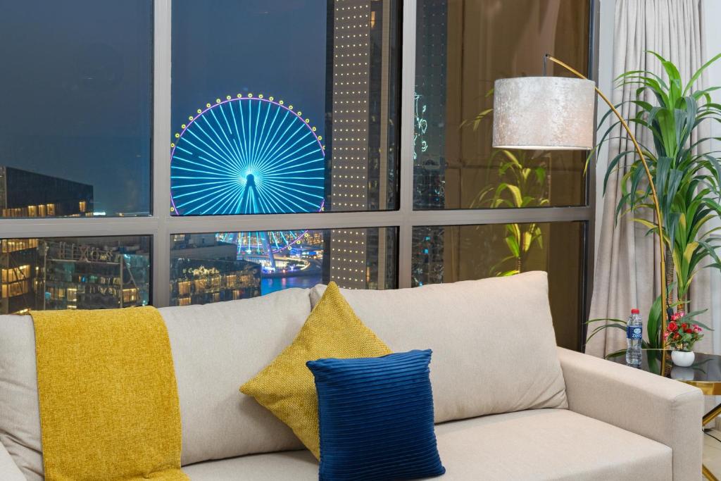 Dubai Eye & Sea View 2BR Marina & Beach Walk, Dubaj