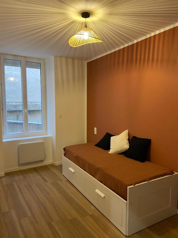Appartement T3 rénové - 3