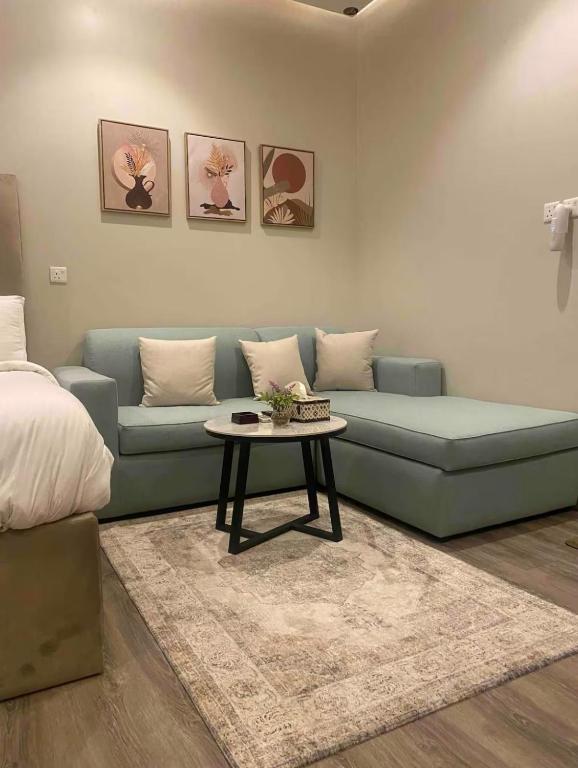 استوديو مودرن بدخول ذاتي a8, Rijád