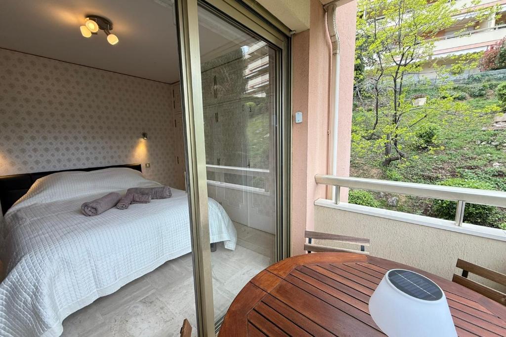Nice 4 bedroom apartment with sea view - air conditioning - pool - 5