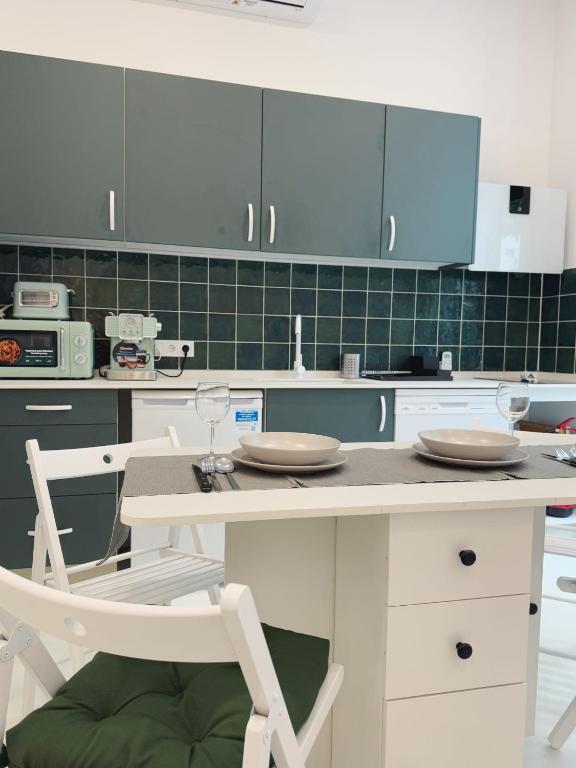 Apartment 1 City of Arts and science Fast Wifi 1 - 3