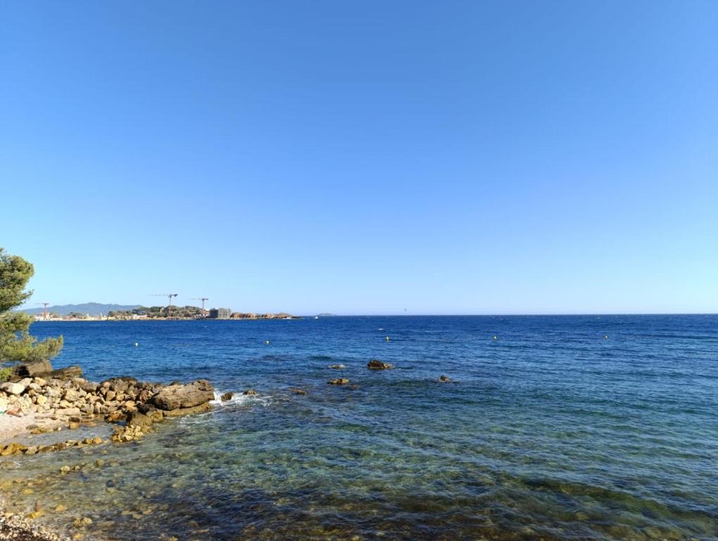 Coquet appartement avec piscine à 200m de la plage - 3