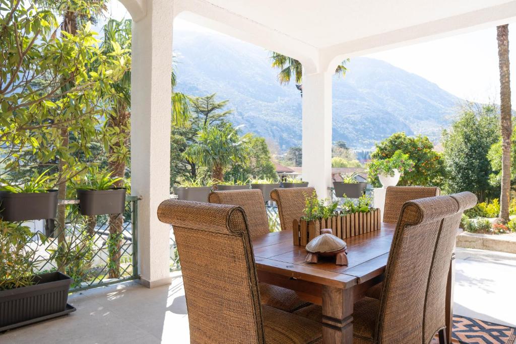 Glanz Antique Paradise near the Sea - 1