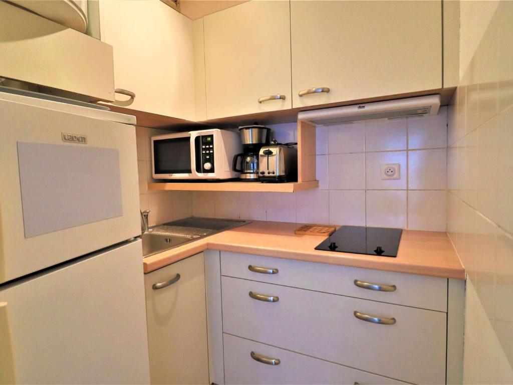 Appartement rénové avec terrasse à Royan - FR-1-494-206 - 5