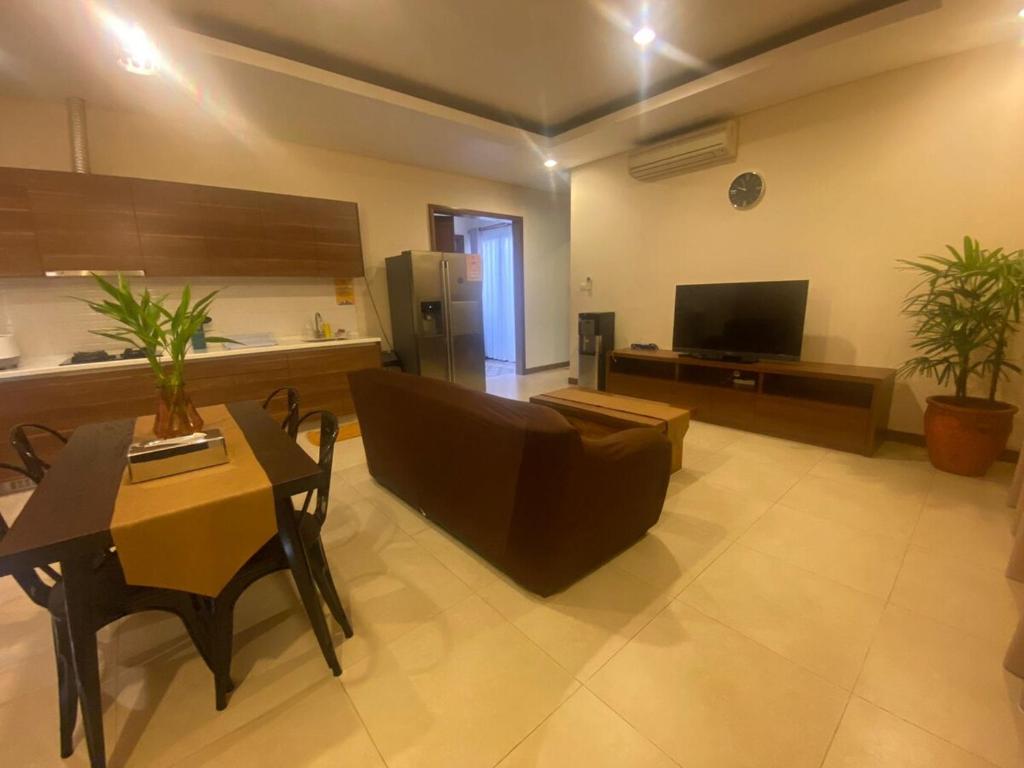 ［メガメンドゥン］ヴィラ（420m²）｜ 2ベッドルーム／2バスルーム (Luxurious Modern Villa at Vimala Hills)