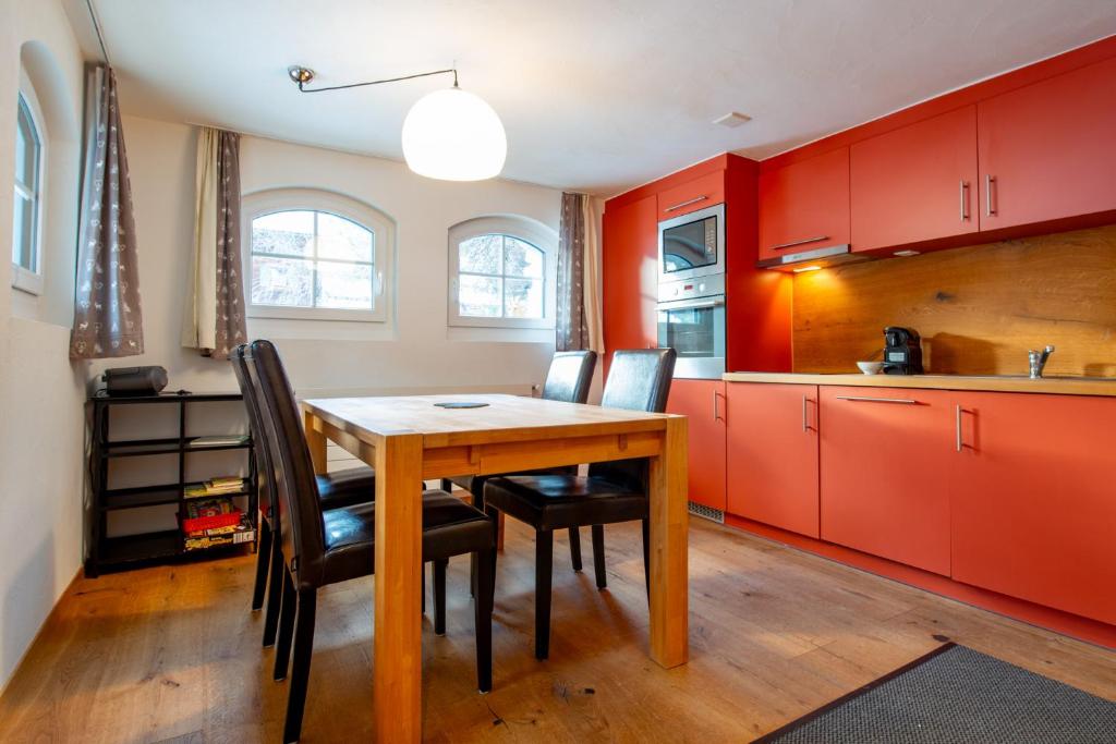 Ferienhaus Gäbi - Ferienwohnungen - 2