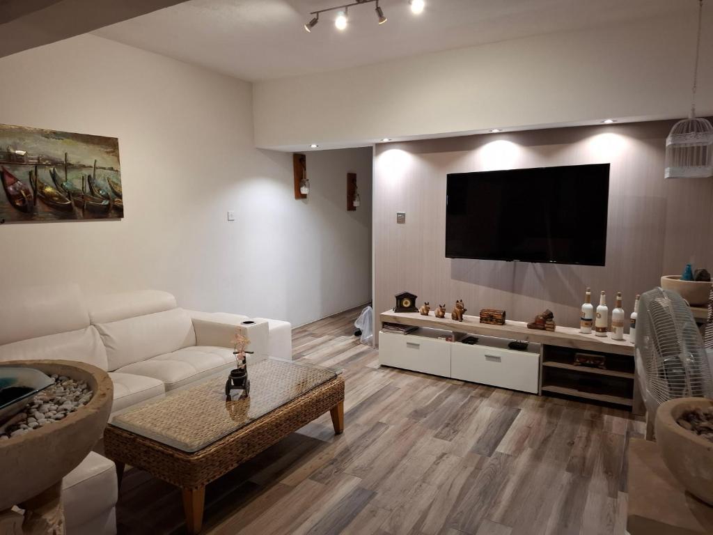 A GREAT PLACE ....To relax and escape the routine life...., St Paul's Bay