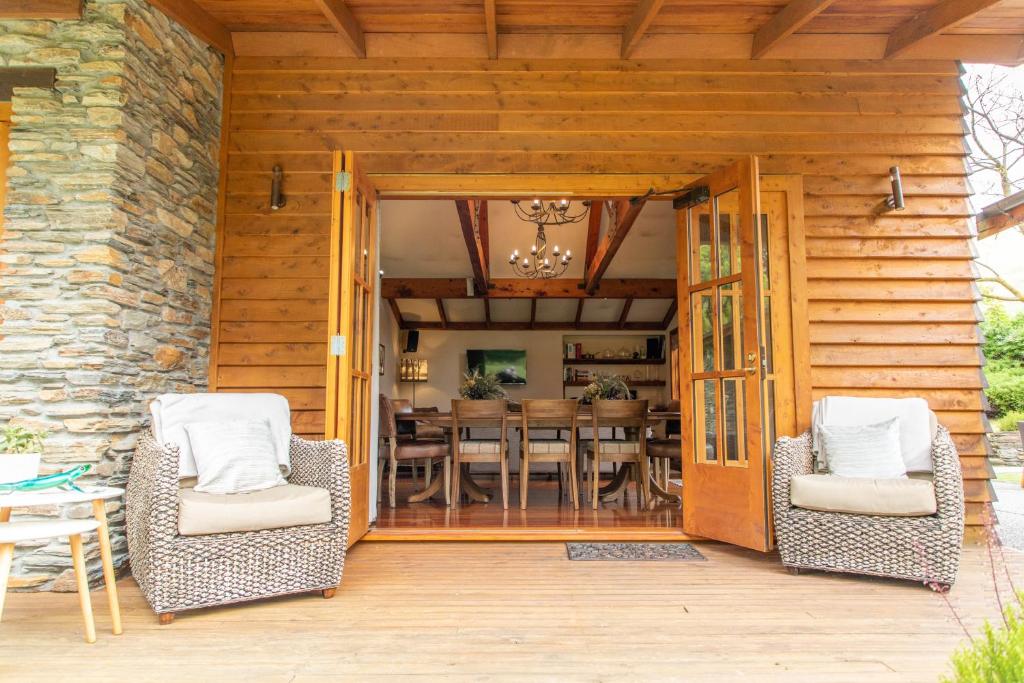 Wanaka Homestead Lodge & Cottages