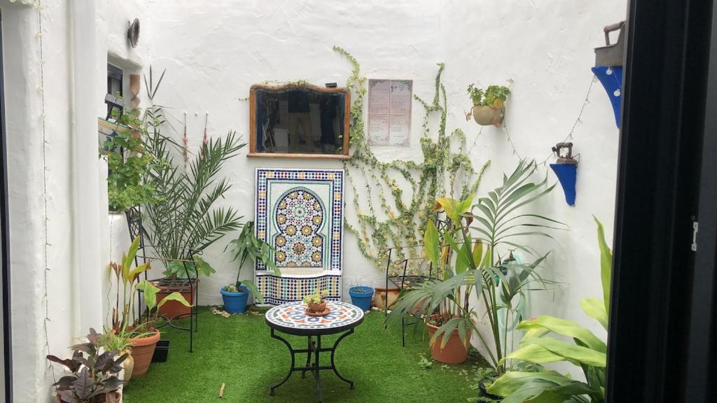 Mediterranean house in Bajo Guía - 1